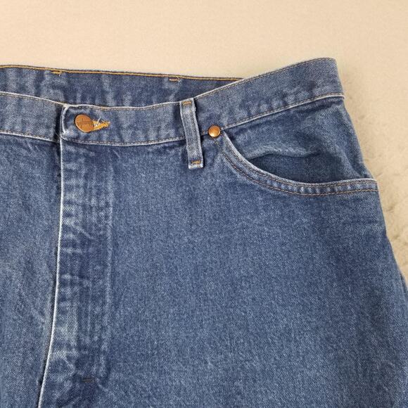 Wrangler Jeans Mens 40x34 Blue Cowboy Cut Original Fit Straight Leg Denim 13MWZ - Picture 4 of 13